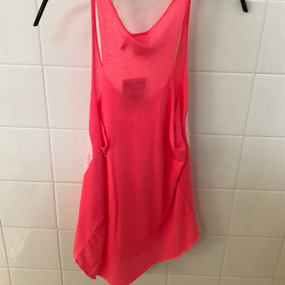 Pink Razor Back t-shirt - Picture 2 of 2